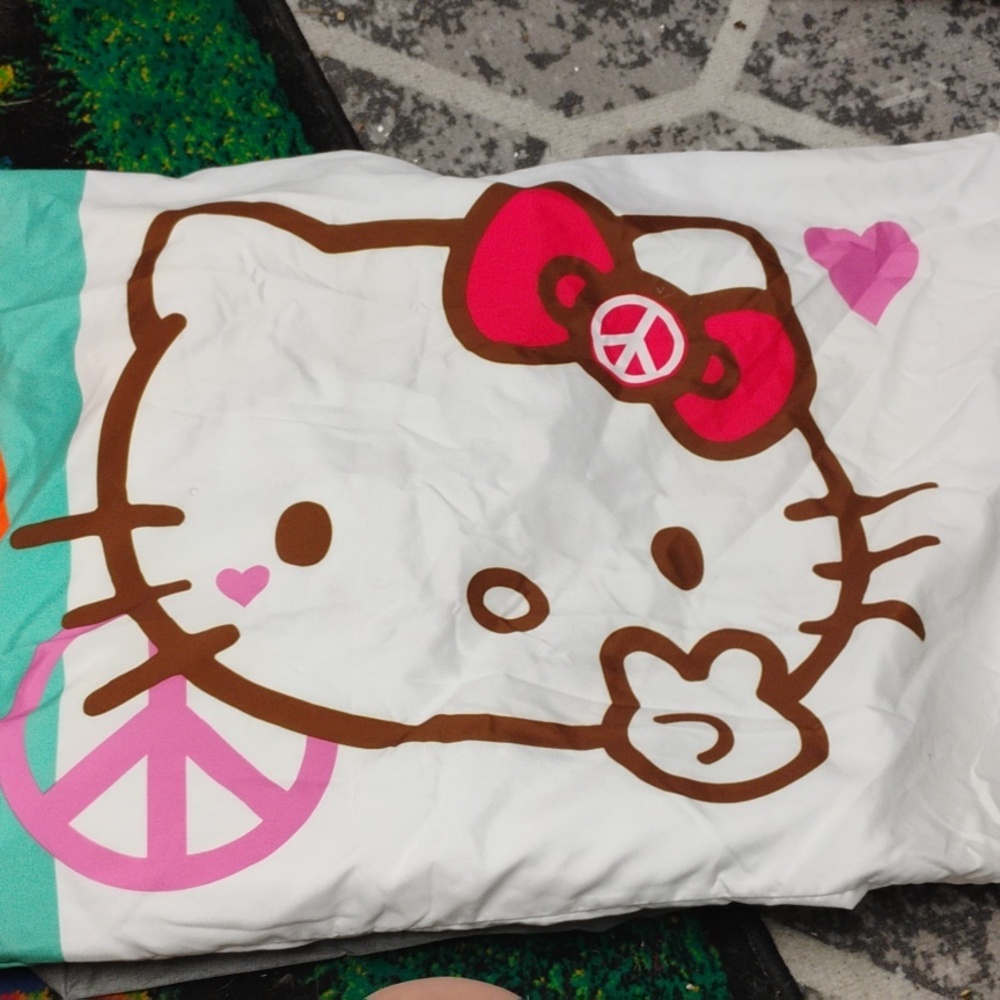 Hello Kitty bundle - Picture 4 of 8